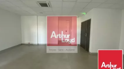 A Sens bureaux de 135 m² - Offre immobilière - Arthur Loyd